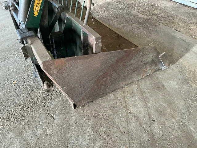 Ideaal 1.700 mm hydraulische heftruckschepbak met uitdrukschuif – fem 2a - afbeelding 9 van  13