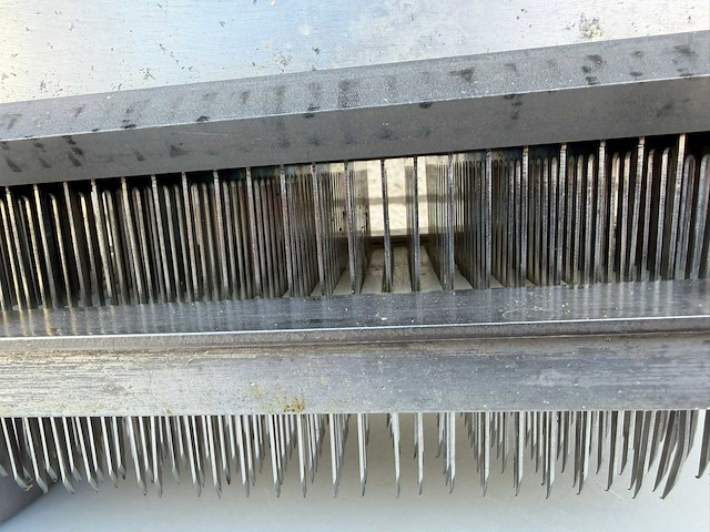 Ideal - prikker - vermalsmachine - afbeelding 1 van  1