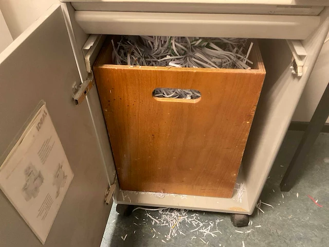 Ideal 2602 papier shredder - afbeelding 3 van  5