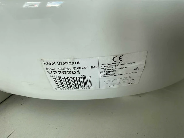 Ideal standard - - v220201 - hoekfontein (2x) - afbeelding 3 van  3