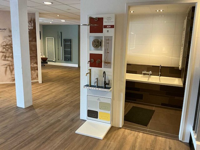Ideal standard - joy - display met bad- en toiletaccessoires - afbeelding 1 van  9