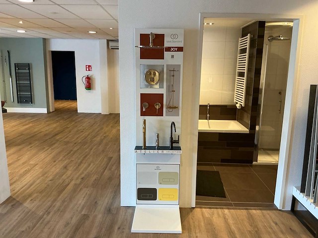 Ideal standard - joy - display met bad- en toiletaccessoires - afbeelding 2 van  9