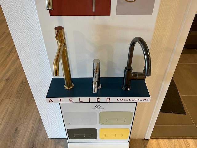 Ideal standard - joy - display met bad- en toiletaccessoires - afbeelding 5 van  9