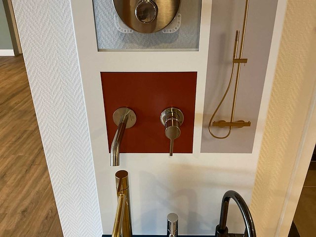 Ideal standard - joy - display met bad- en toiletaccessoires - afbeelding 6 van  9