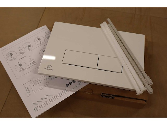 Ideal standard - oleas m2 - - mechanisch bedieningspaneel / drukplaat voor toilet (15x) - afbeelding 1 van  4