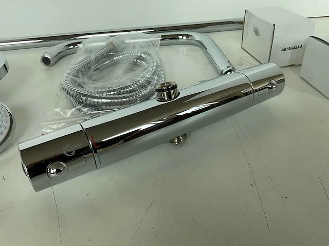 Ideal standard - premio - a6708aa - regendouche compleet met thermostaatkraan en slang - afbeelding 2 van  7
