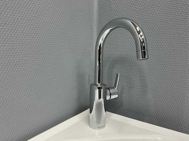 Ideal standard / damixa - hoekwastafel met wastafelkraan 38 x 38 x 12 cm - afbeelding 4 van  6