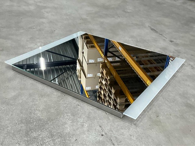 Ideal standard t3346bh spiegel 600x700mm verlichting indirect voor boven en onder, anticondens - afbeelding 11 van  12