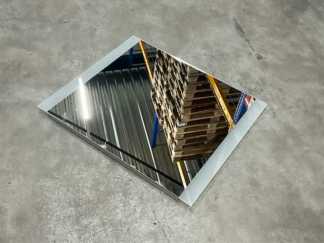 Ideal standard t3346bh spiegel 600x700mm verlichting indirect voor boven en onder, anticondens - afbeelding 2 van  12