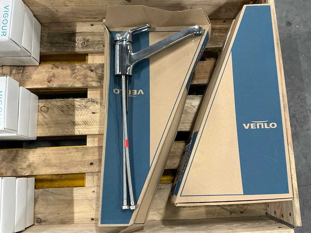 Ideal standard venlo keukenmengkraan (3x) - afbeelding 1 van  5
