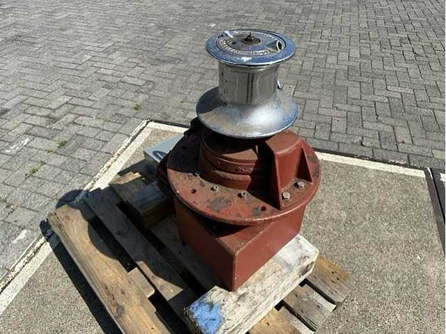 Ideal windlass east greenwich - bcw-3 - kaapstander/winch/lier - afbeelding 4 van  8