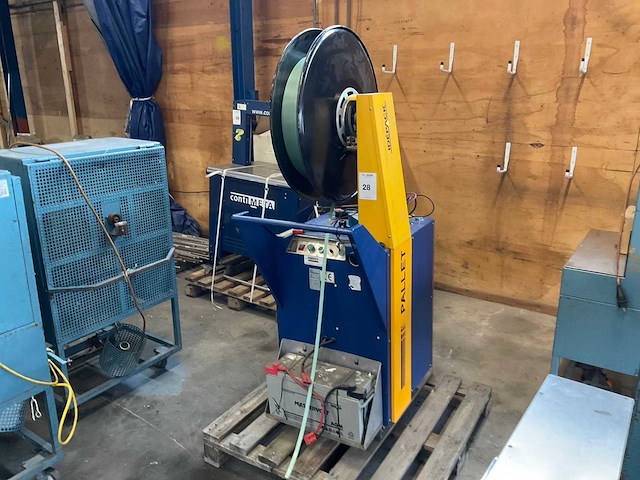 Idepack dba-1300a kunststofband omsnoeringsmachine - afbeelding 1 van  8