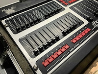 Ies - light mixing console - afbeelding 4 van  8