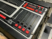 Ies - light mixing console - afbeelding 5 van  8