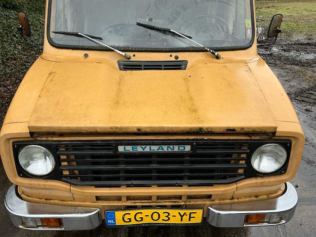 Ieyland hilton camper - afbeelding 3 van  39