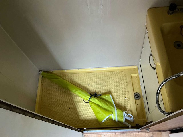 Ieyland hilton camper - afbeelding 11 van  39