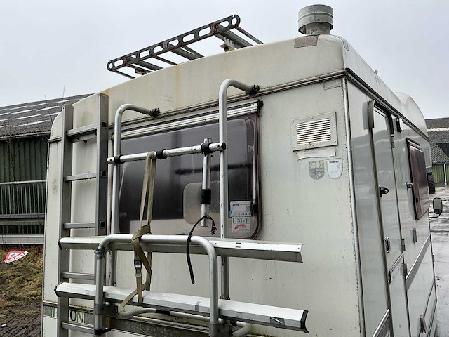 Ieyland hilton camper - afbeelding 23 van  39