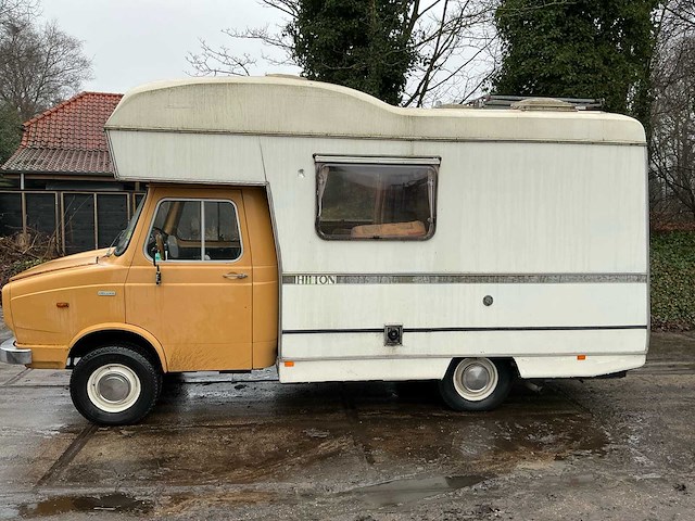 Ieyland hilton camper - afbeelding 28 van  39