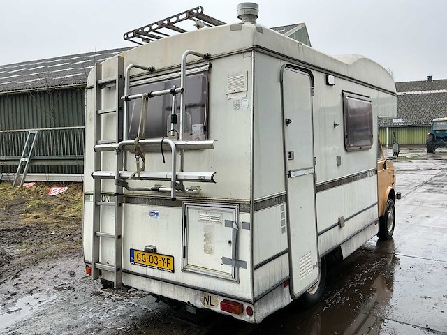 Ieyland hilton camper - afbeelding 30 van  39