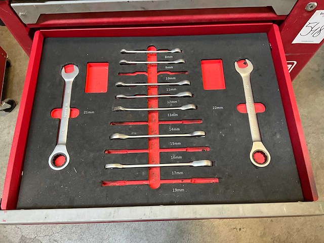 If tools - gereedschapswagen met inhoud - afbeelding 11 van  11