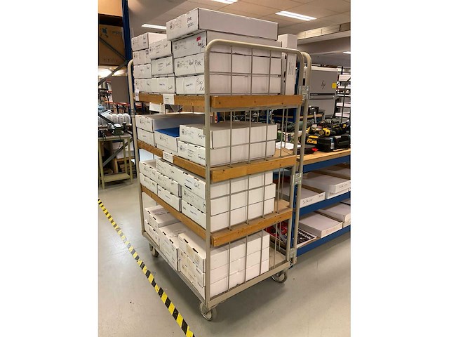 Igepa papiervellen in etagewagen - afbeelding 5 van  11