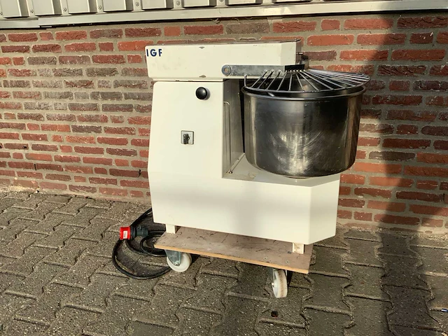 I.g.f. 2400/s25 deegmixer - afbeelding 6 van  7