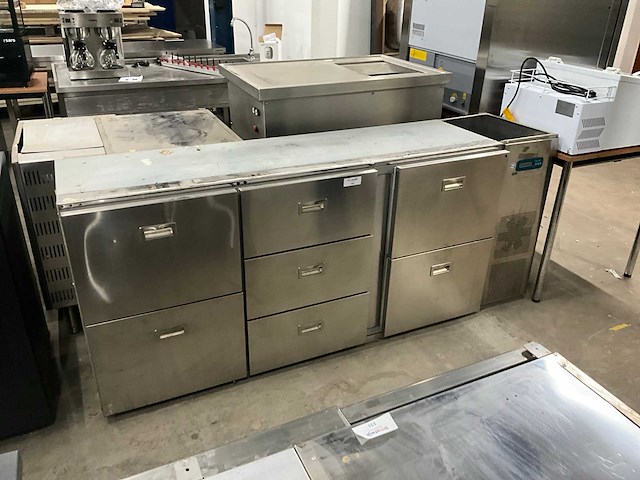 Iglu - spc02032 - barkoeling - afbeelding 1 van  8