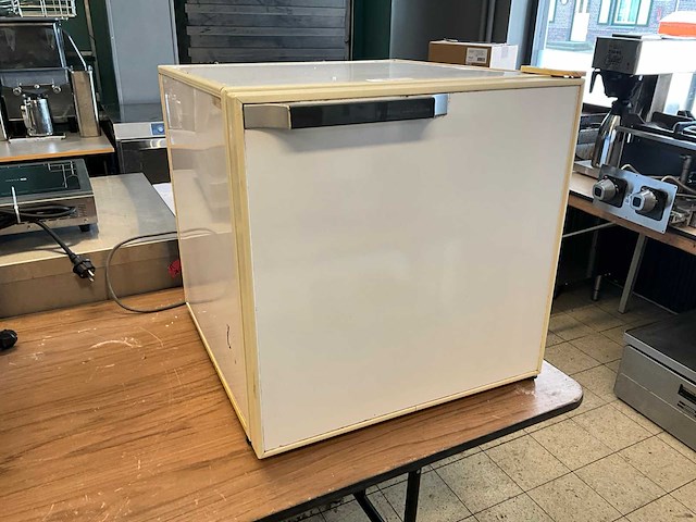 Ignis arf 910/ig koelkast - afbeelding 2 van  5