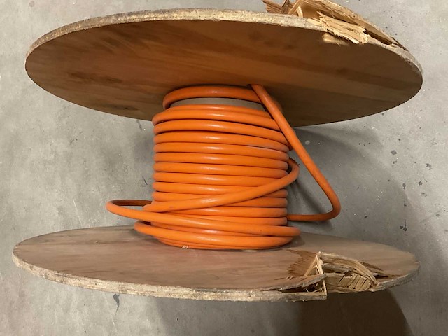 Igus chainflex 4g1.0+2x(2x0.75)cjc installatiedraad op haspel - afbeelding 1 van  1