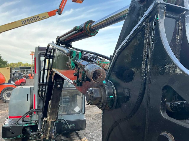 Ihi 35j minigraafmachine - afbeelding 8 van  39