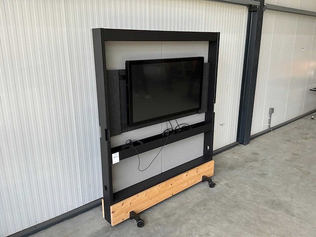 Iiyama 4 edu smartboard op verrijdbaar vitra presentatieframe - afbeelding 2 van  8