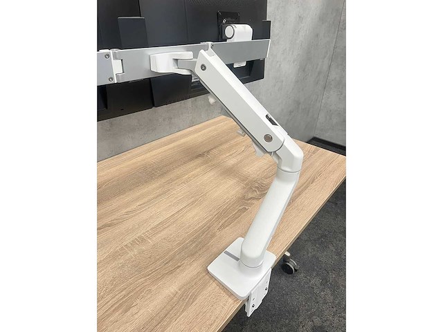 Iiyama/ ergotron - 27" pc set - hdmi, dp, vga - afbeelding 6 van  23