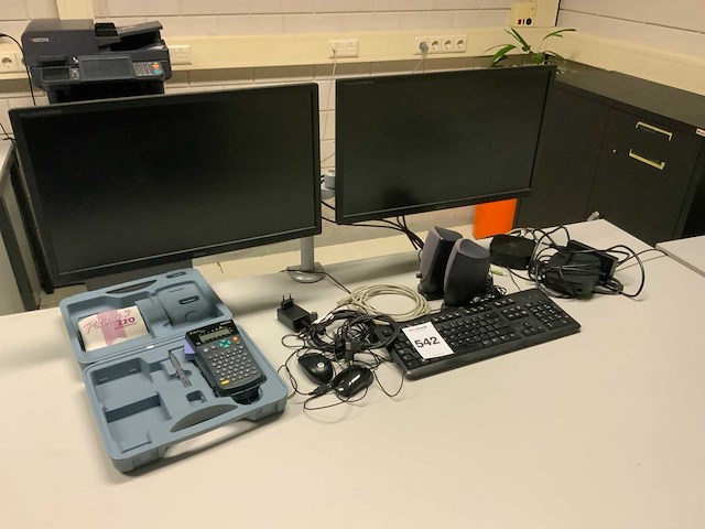 Iiyama pl2483h prolite e2483hs monitor met usb dock (2x) - afbeelding 1 van  11