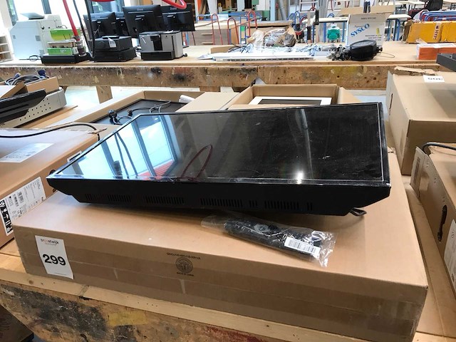 Iiyama pro-lite le42405-b1 monitor 32 inch - afbeelding 1 van  3