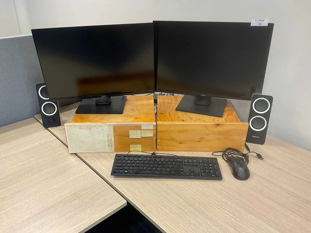 Iiyama prolite monitor (2x) - afbeelding 1 van  5