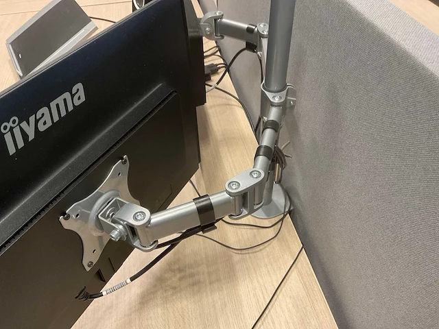 Iiyama prolite monitor (2x) - afbeelding 6 van  7