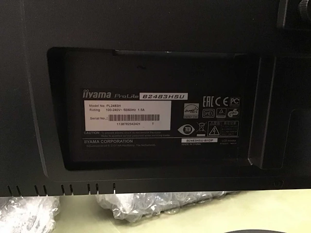 Iiyama prolite pl2483h monitoren en diverse toetsenborden (5x) - afbeelding 4 van  6