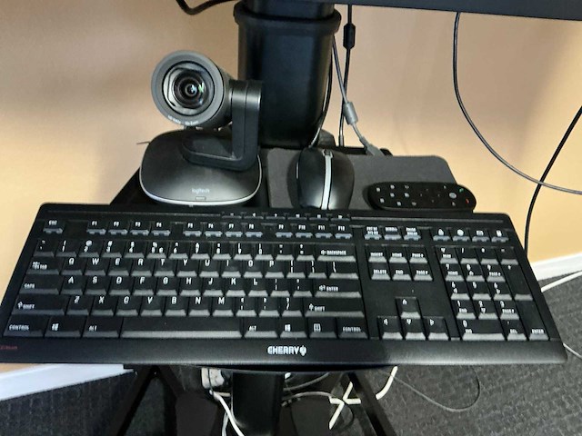 Iiyama prolite te6503u 65” touchscreen monitor - afbeelding 4 van  8