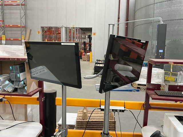 Iiyama t2235msc touchscreen monitor op verrijdbare standaard (4x) - afbeelding 8 van  11