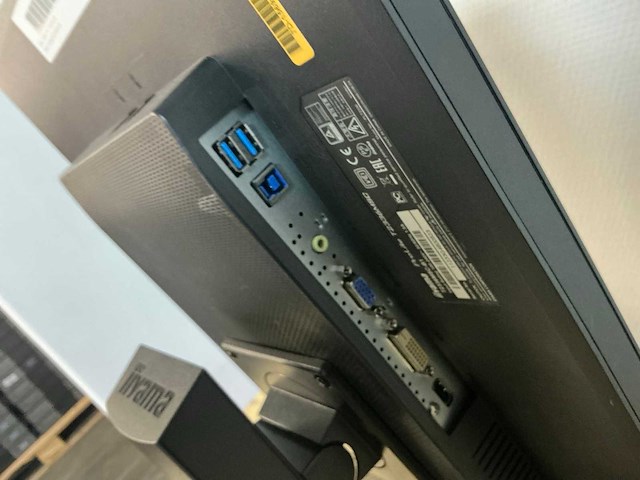 Iiyama t2336msc-b1 touchscreen monitor - afbeelding 3 van  5