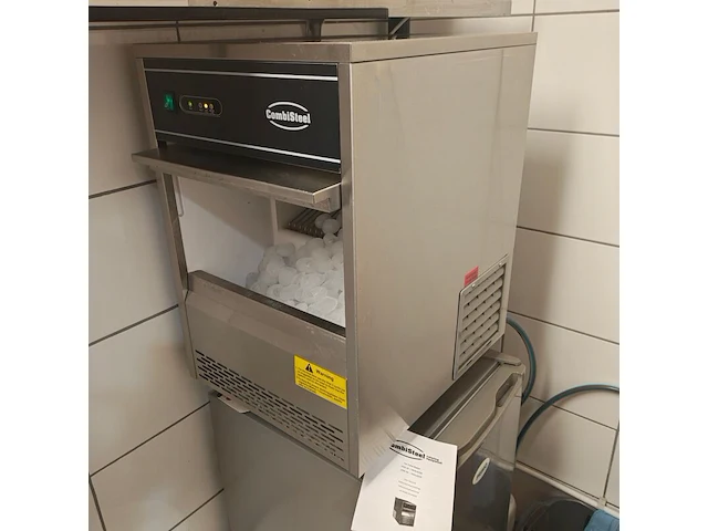 Ijsblokjes machine met onderstel, combisteel, vdb 26 - afbeelding 1 van  5