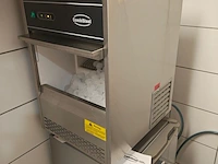 Ijsblokjes machine met onderstel, combisteel, vdb 26