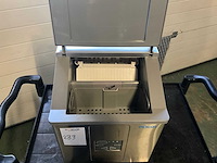 Ijsblokjesmachine - afbeelding 7 van  8