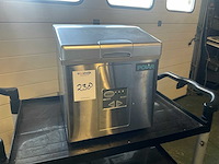 Ijsblokjesmachine - afbeelding 1 van  8