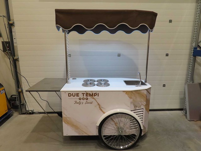 Streetfoody - ijscokar - afbeelding 14 van  18