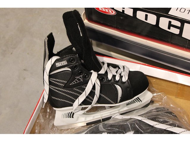 Ijshockey schaatsen bd ranger 212 maat 40. - afbeelding 2 van  2