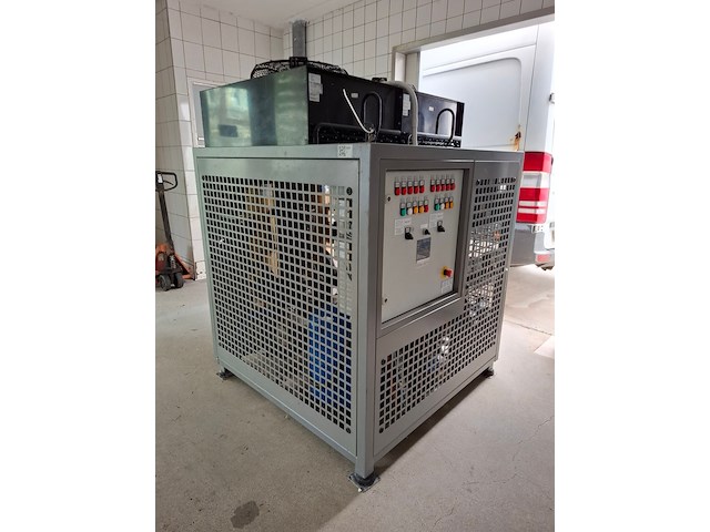 Ijsmachine ziegra, machine nummer 9745cl-72a-095000 - afbeelding 6 van  13