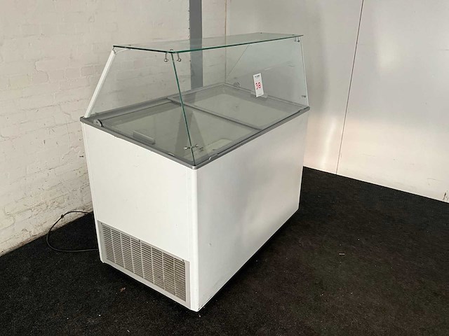 Ijsvitrine - afbeelding 4 van  9