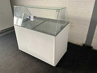 Ijsvitrine - afbeelding 5 van  9