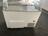 Ijsvitrine - afbeelding 6 van  9